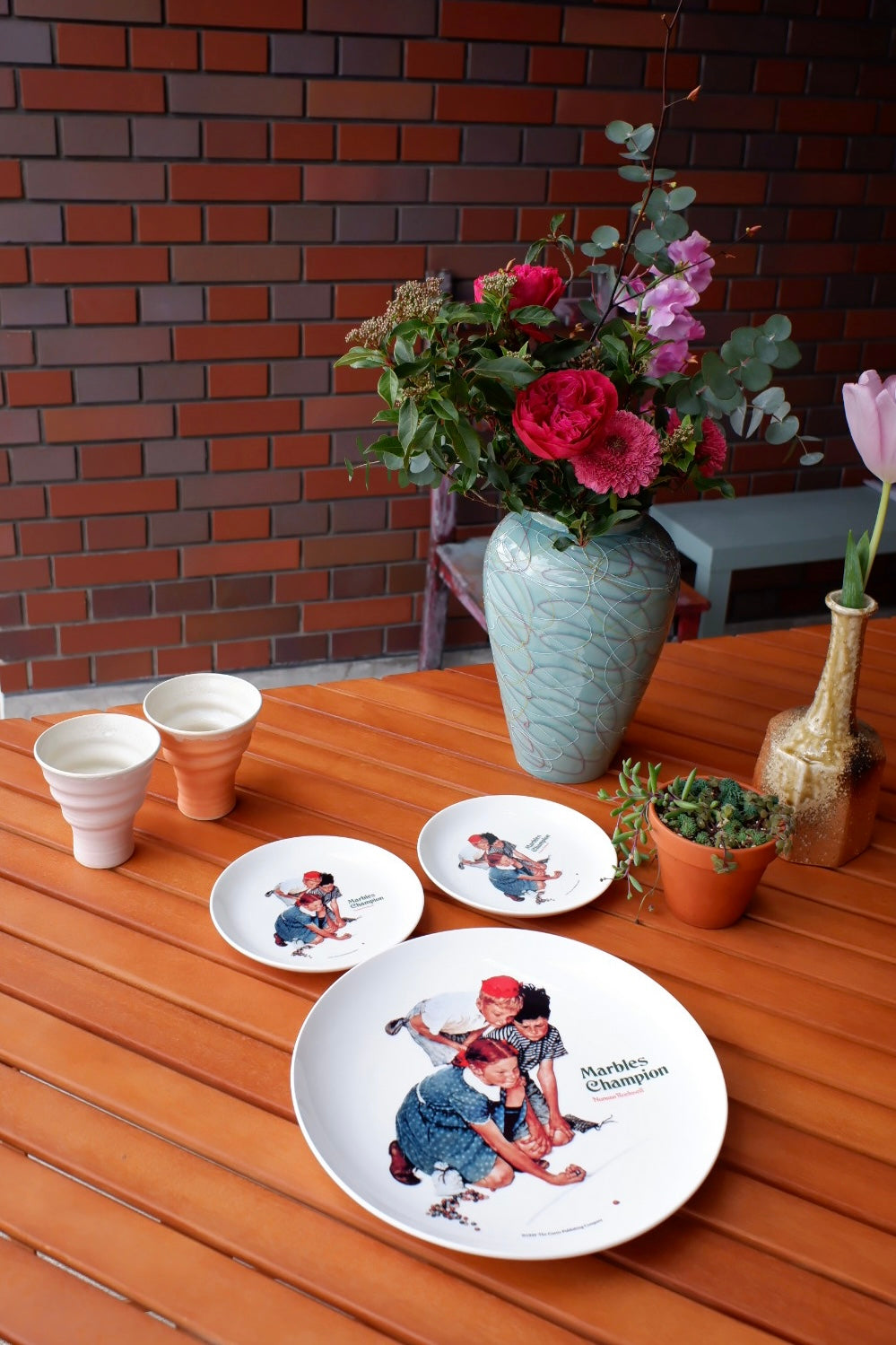 Joyful plate