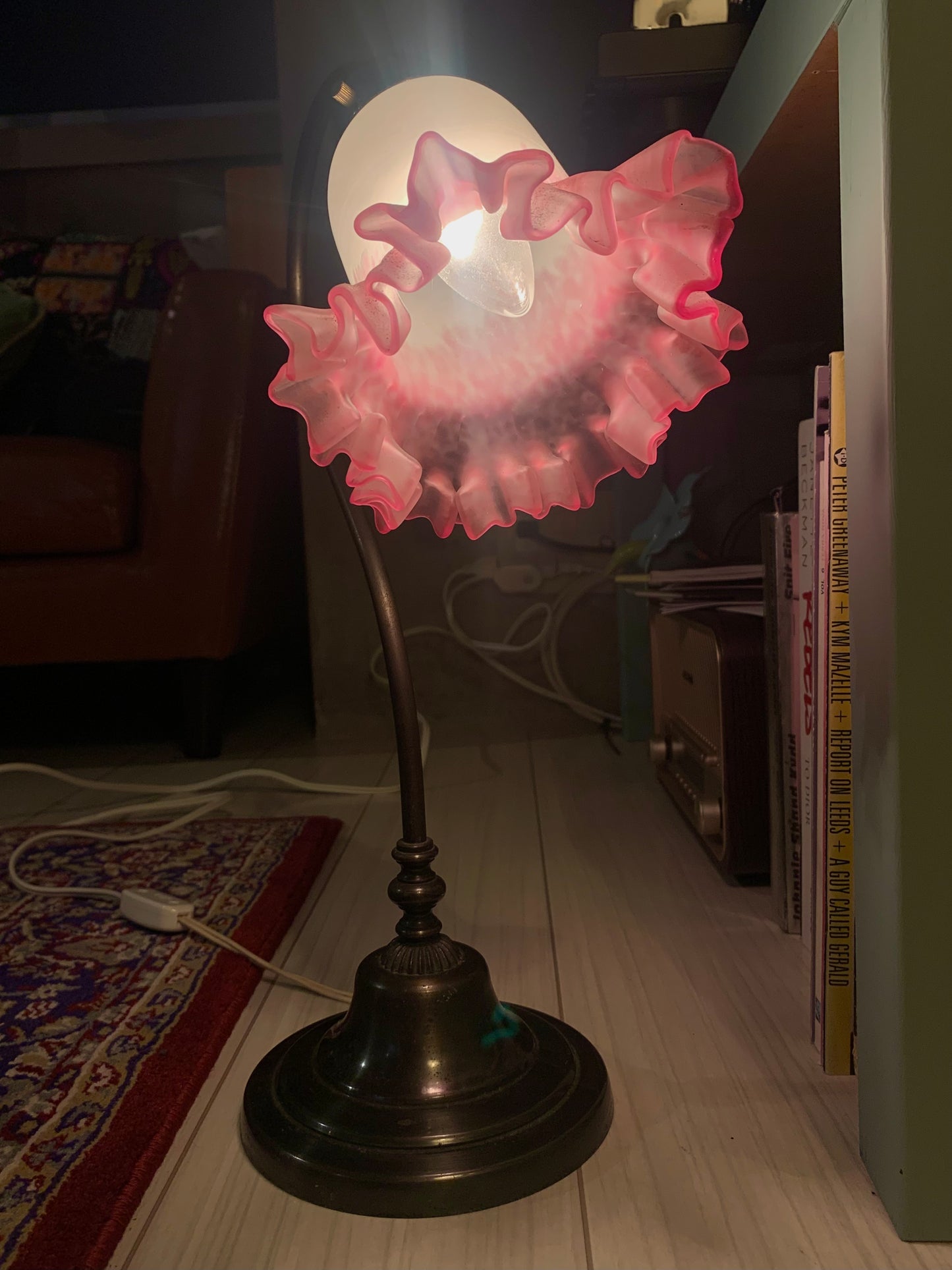 Ribbon table lamp