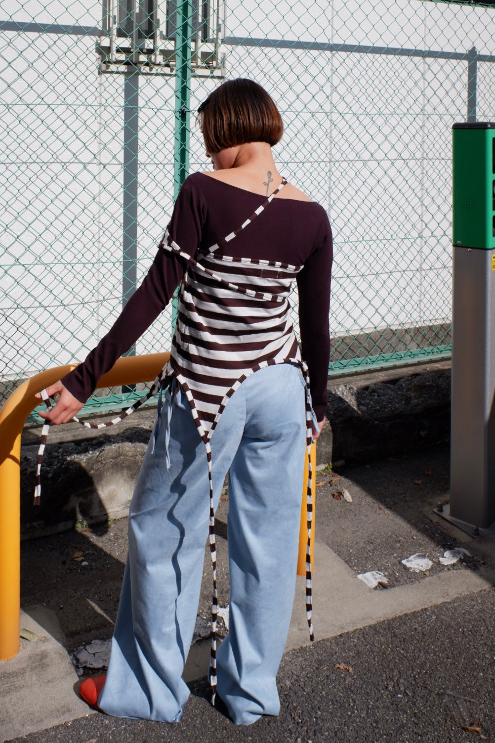 Side open trousers