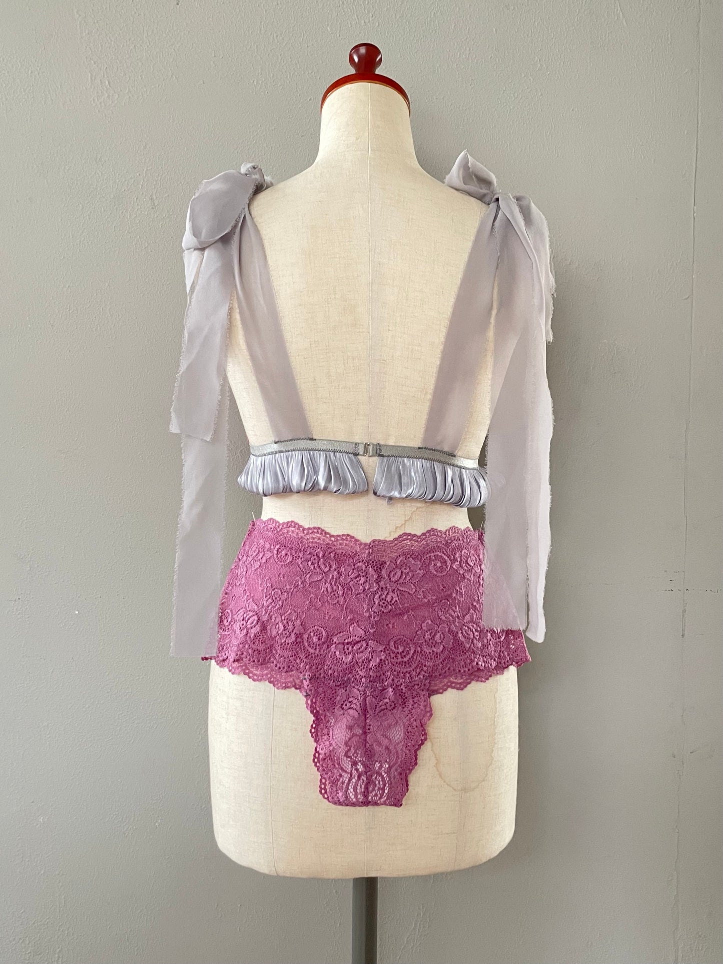 Limited : Pink
