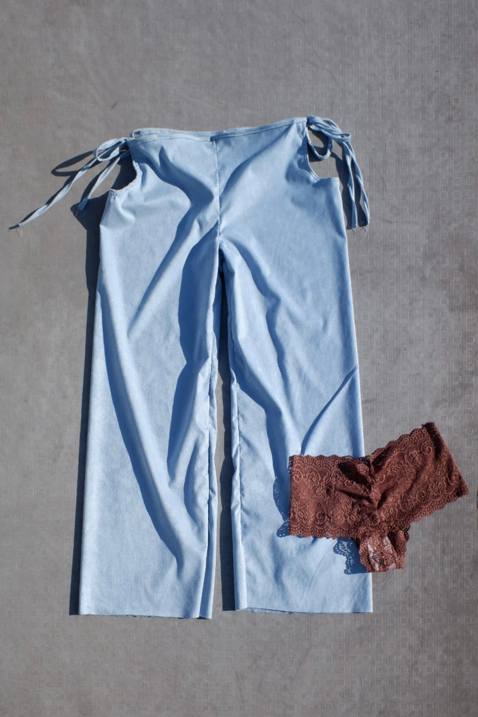 Side open trousers