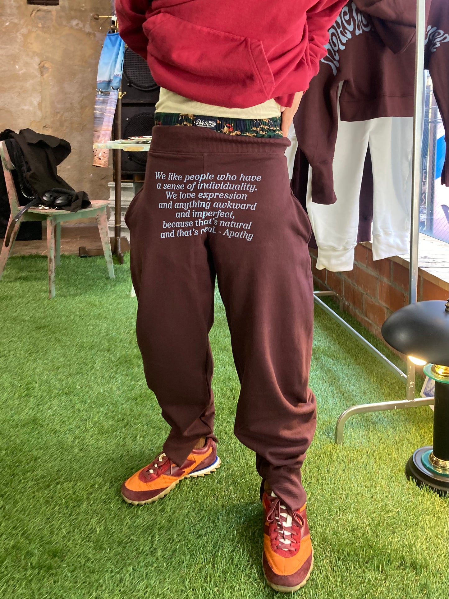 Extraordinary sweat pants