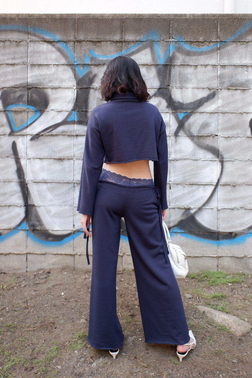 Side open trousers