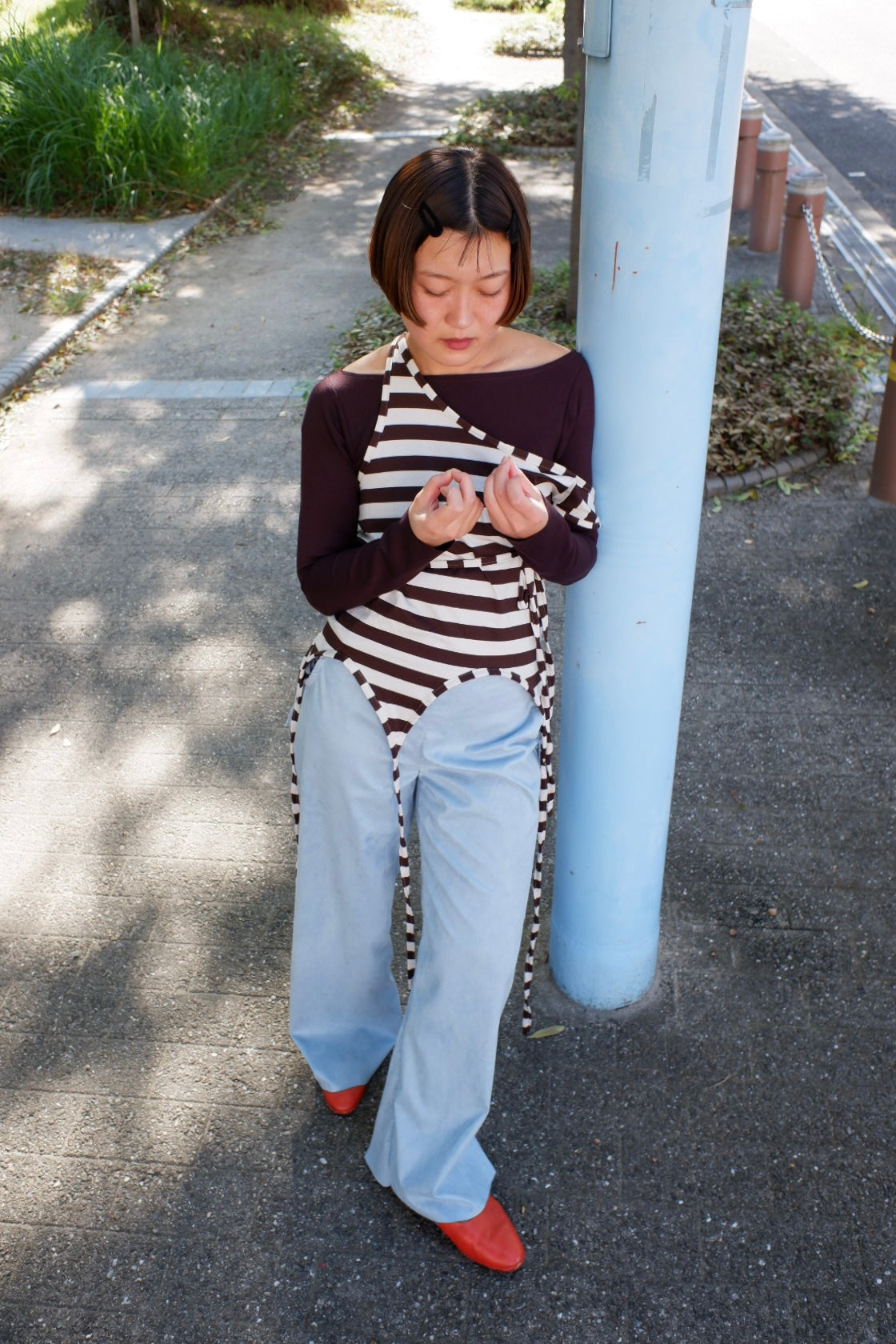 Side open trousers