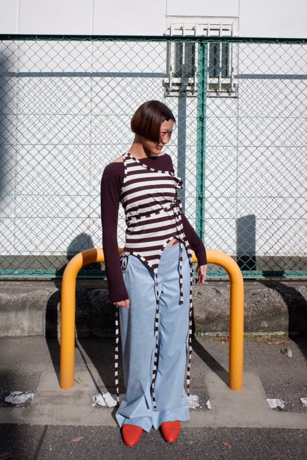 Side open trousers