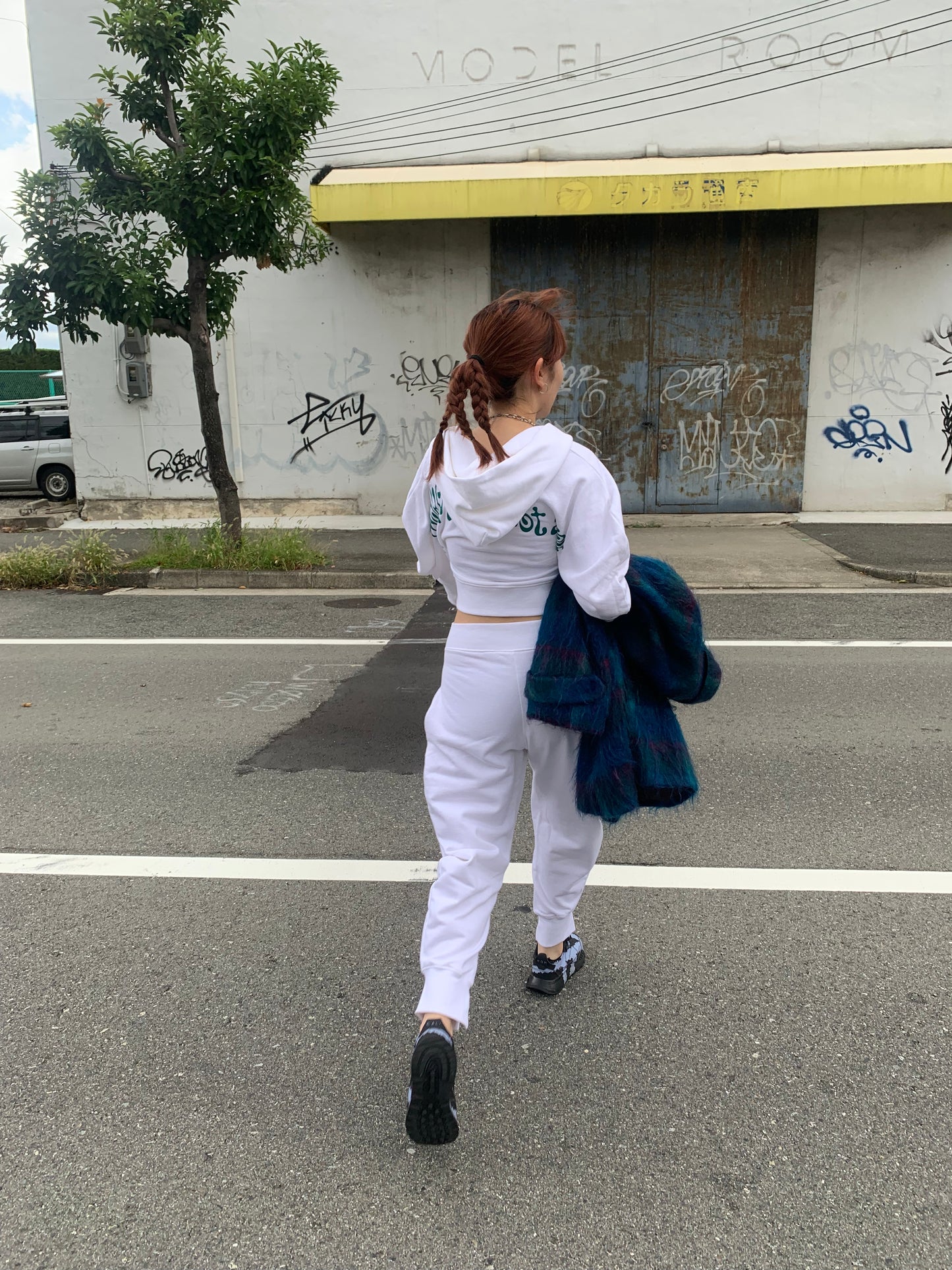 Extraordinary sweat suits 【tops & pants】