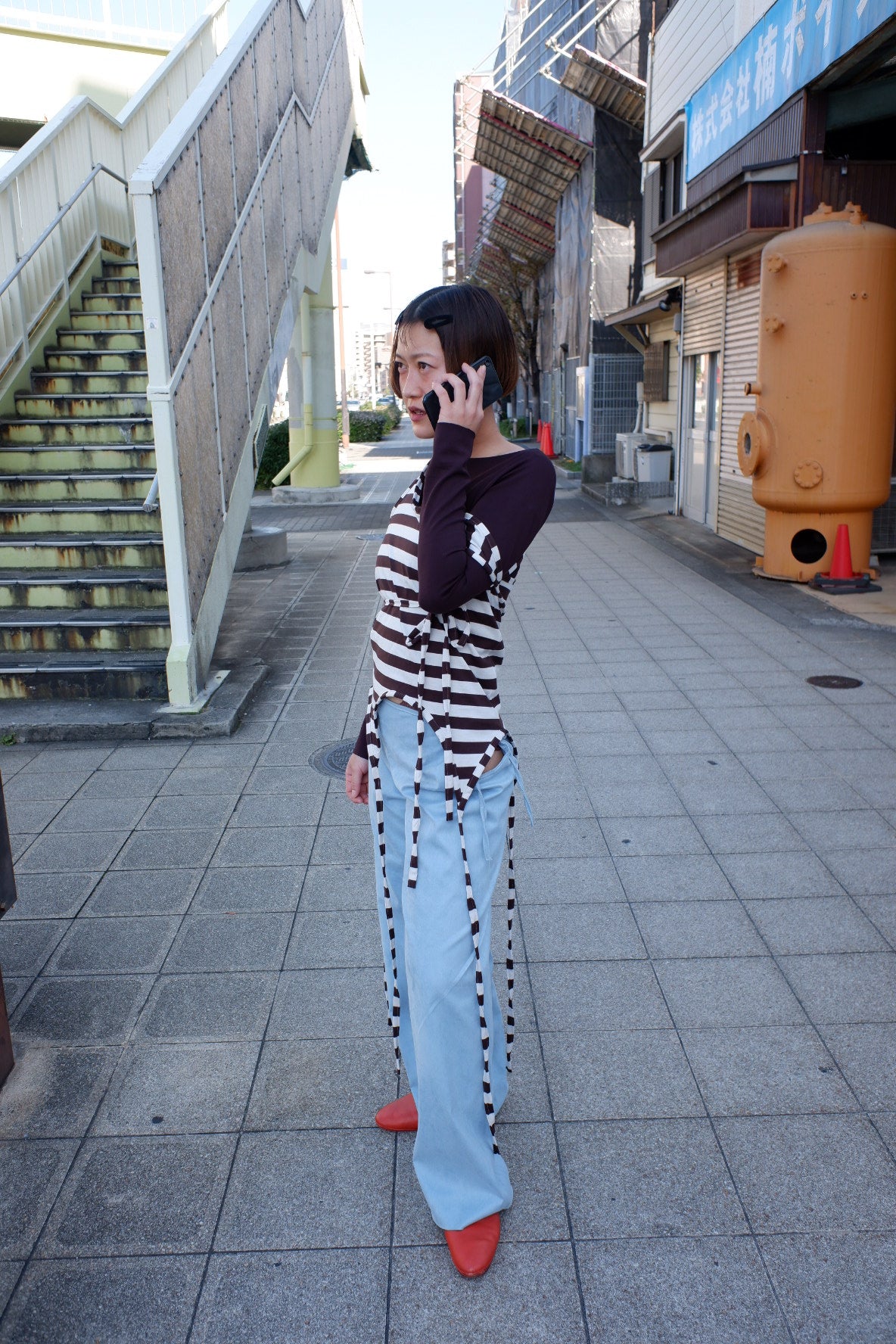 Side open trousers