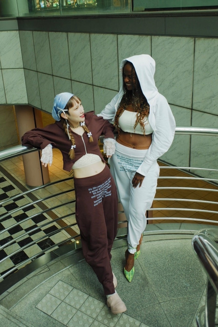 Extraordinary sweat suits 【tops & pants】