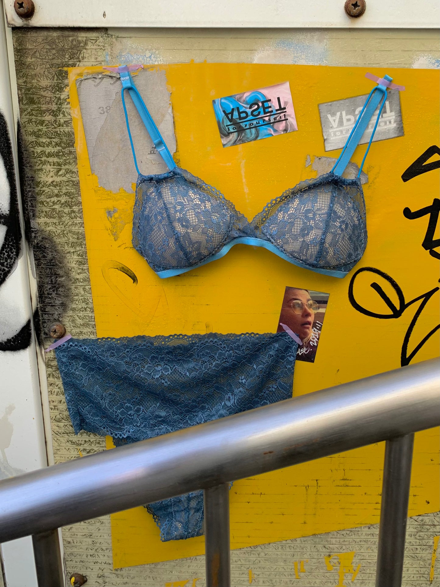 My color : Bra
