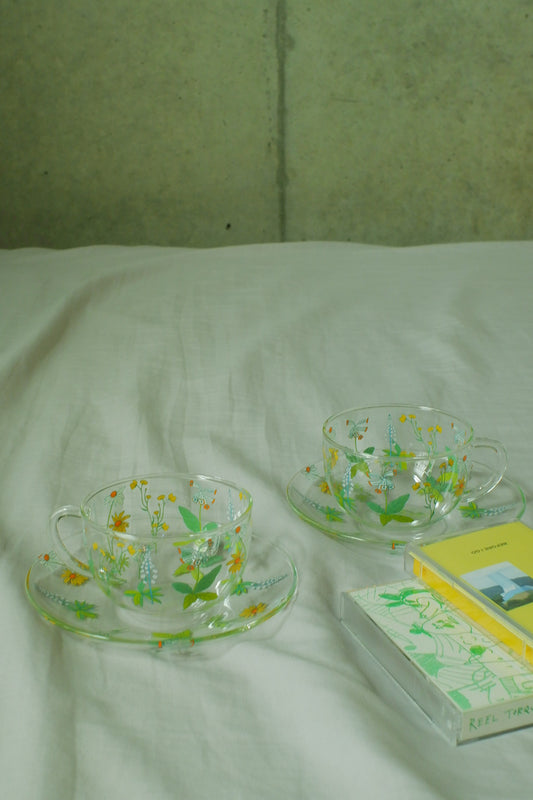 Natural cap and saucer