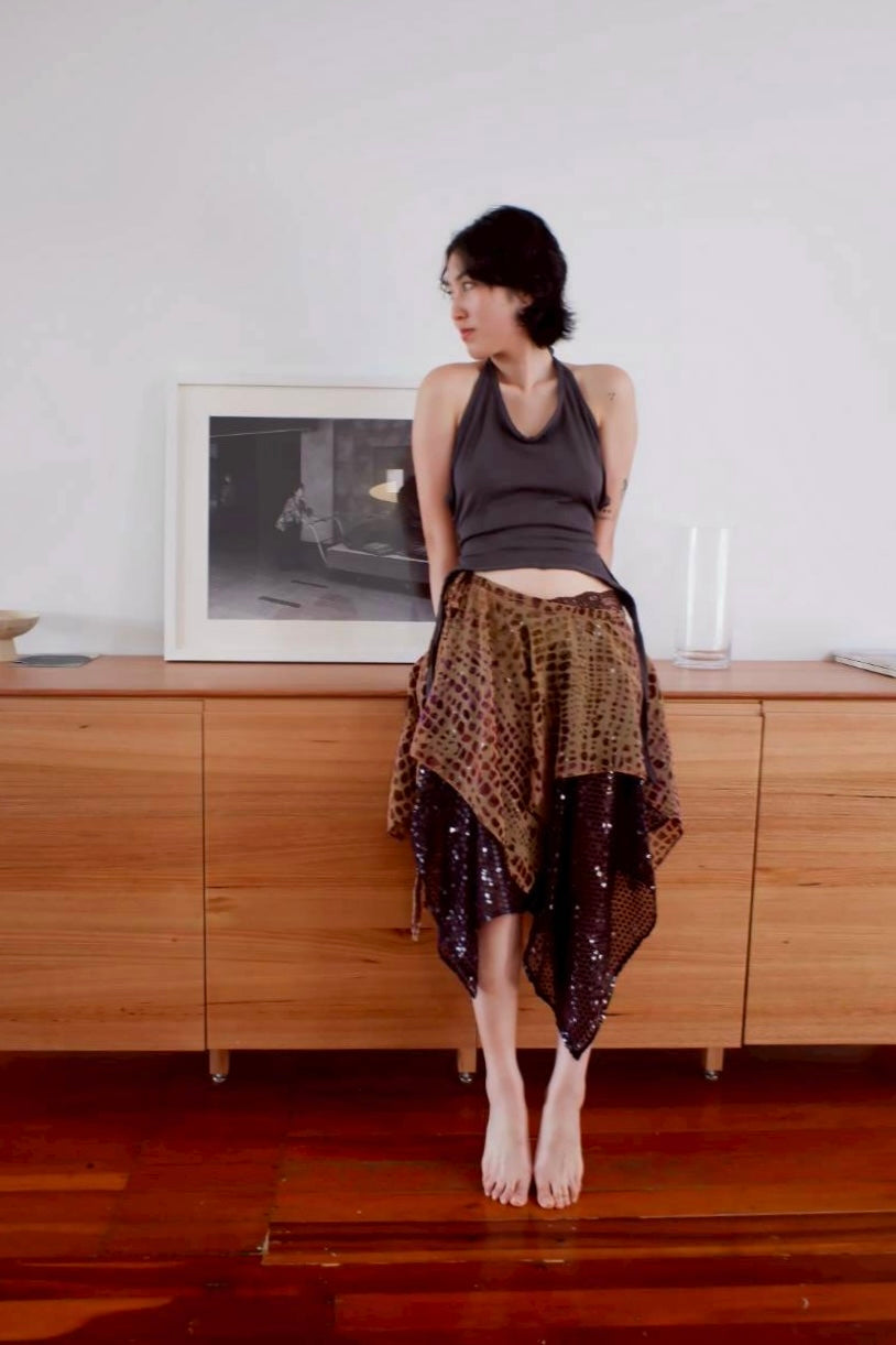 Back tied camisole:Charcoal