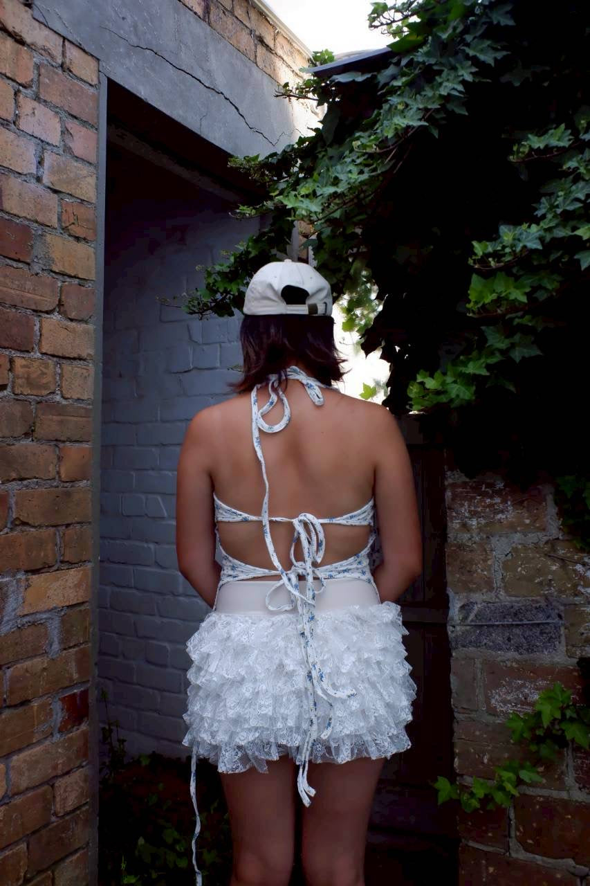 Back tied camisole:Flower