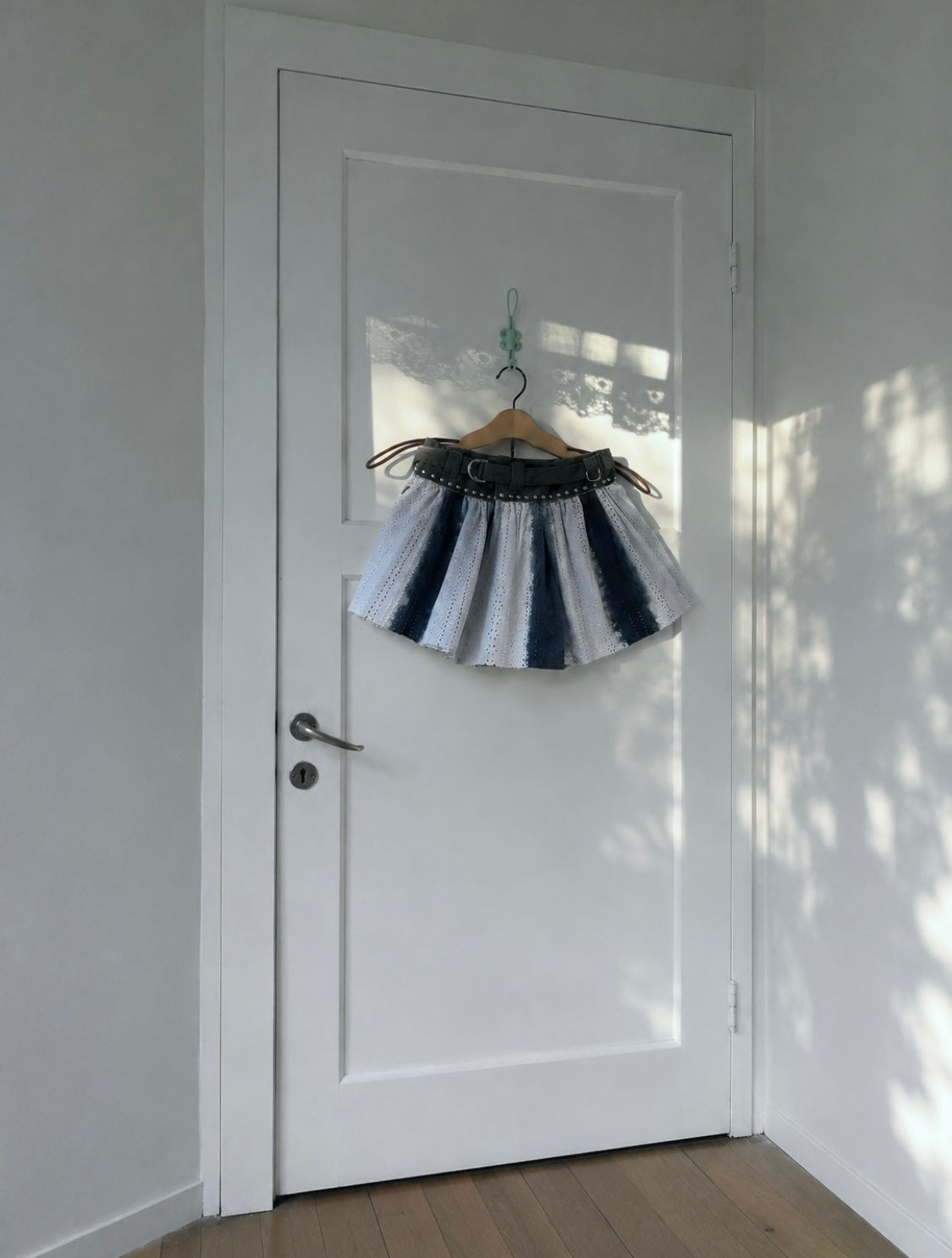 Dr.Lily collab belt skirt : Denim