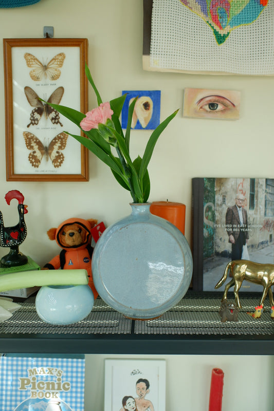 Circle vase